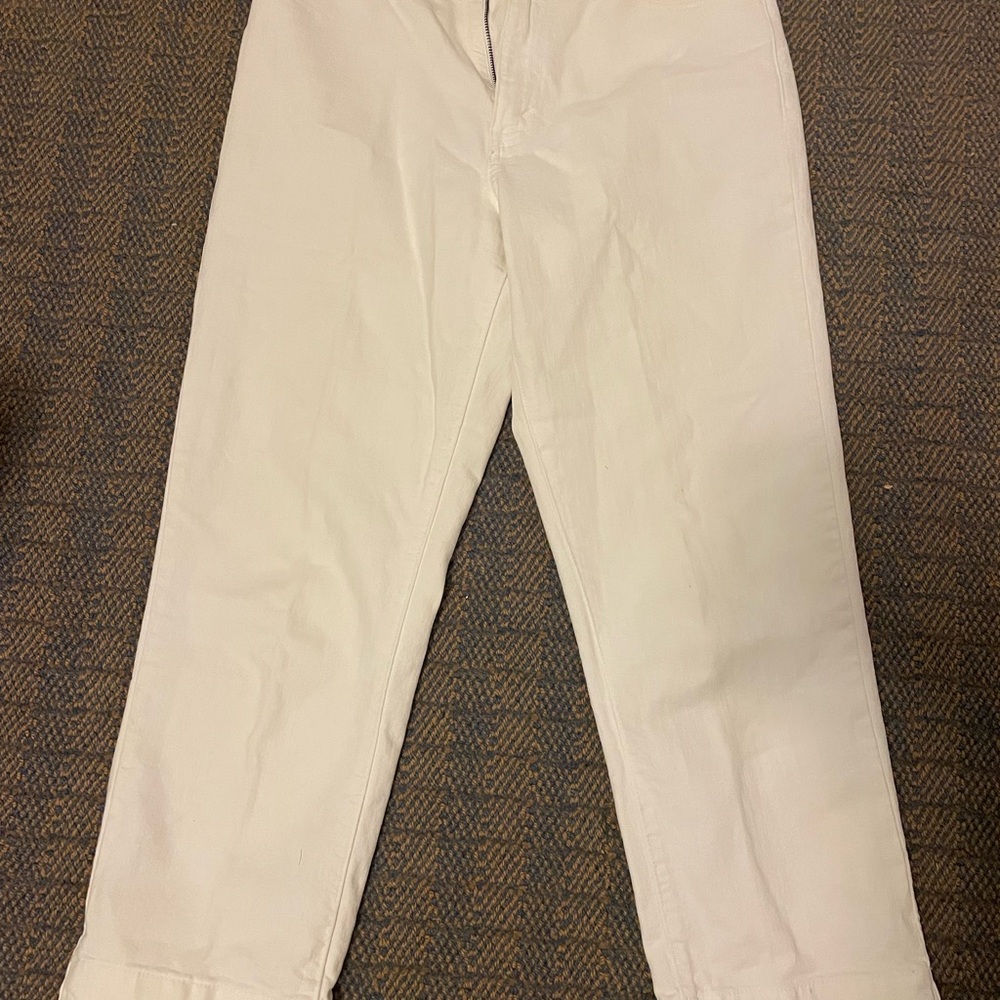 Eddie Bauer white capris